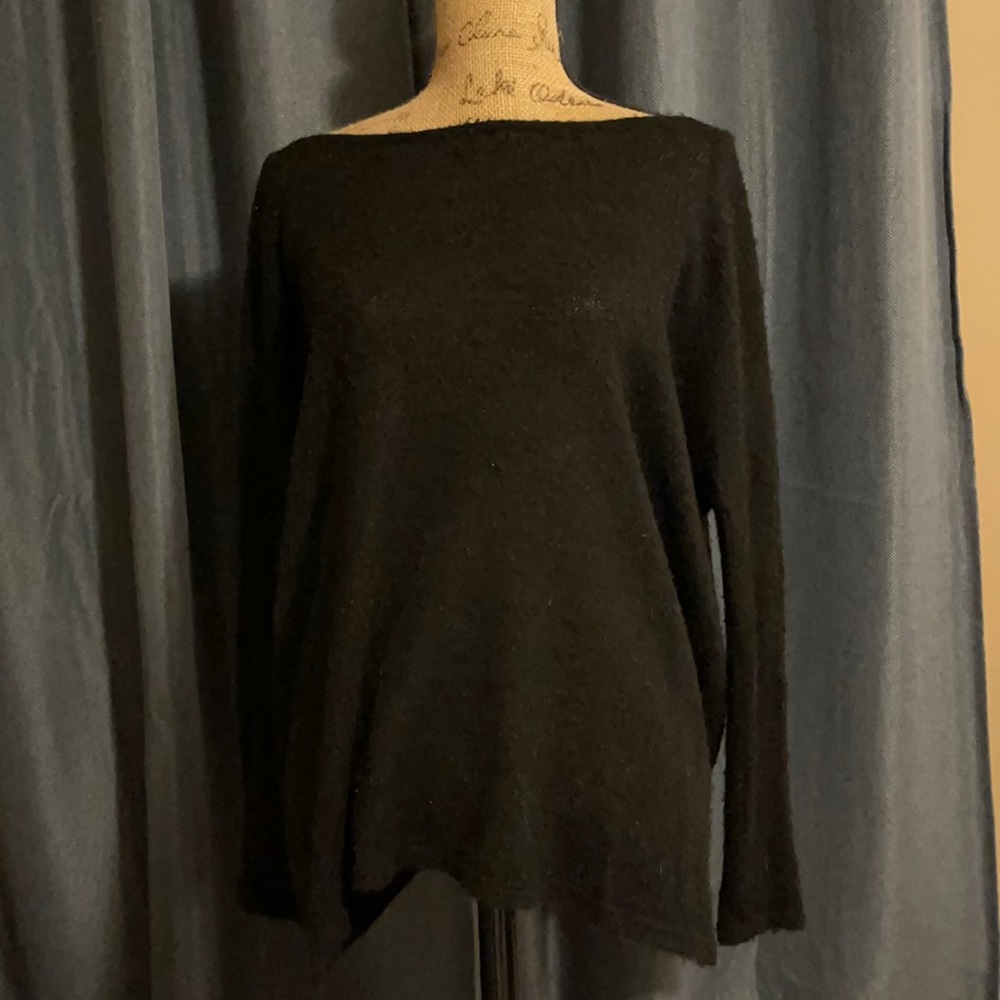 Black Piko sweater
